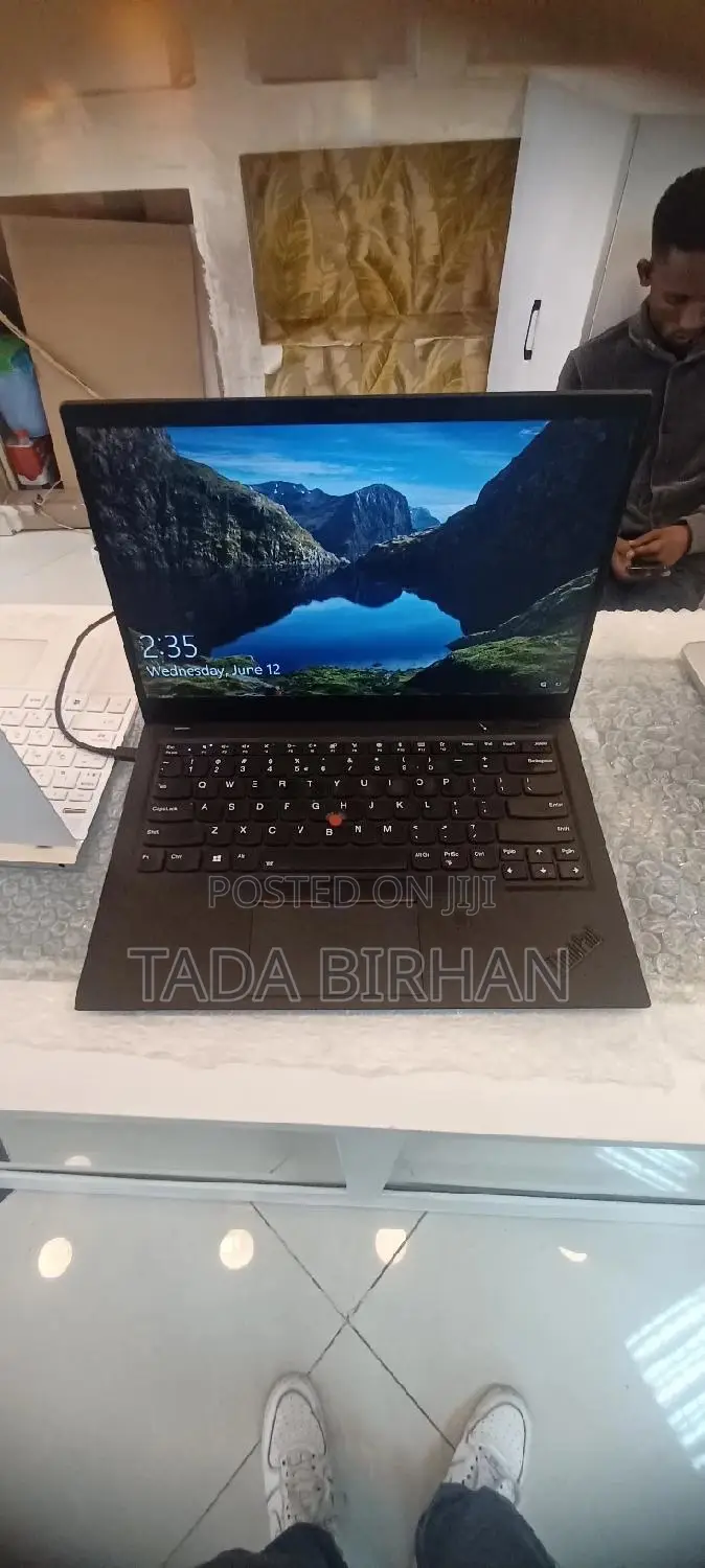 New Laptop Lenovo ThinkPad X1 Carbon 12GB Intel Core I7 SSD 512GB