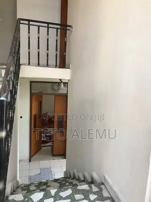 6bdrm House in የሚሸጥ ቤት ቦሌ ሚካኤል, Bole for sale