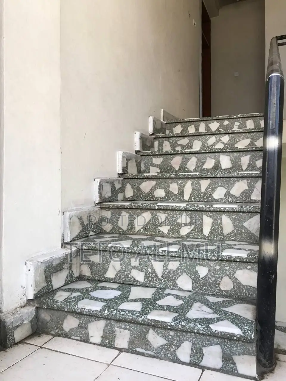 6bdrm House in የሚሸጥ ቤት ቦሌ ሚካኤል, Bole for sale