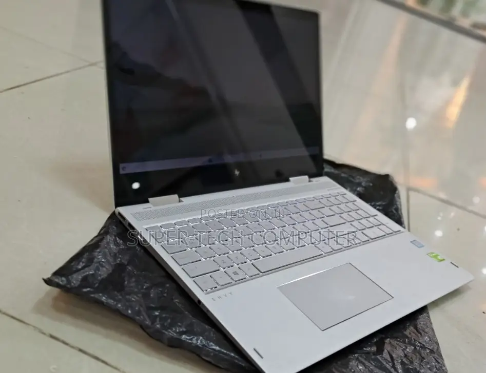 New Laptop HP Envy X360 8GB Intel Core I5 SSD 512GB