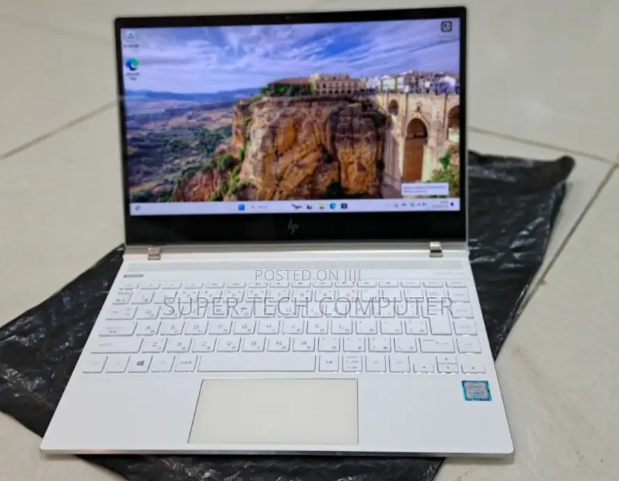 New Laptop HP Spectre 14 8GB Intel Core I5 SSD 512GB