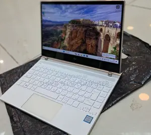 New Laptop HP Spectre 14 8GB Intel Core I5 SSD 512GB
