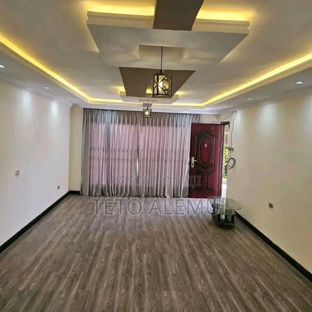 3bdrm Villa in የሚሸጥ ቪላ አያት, Yeka for sale