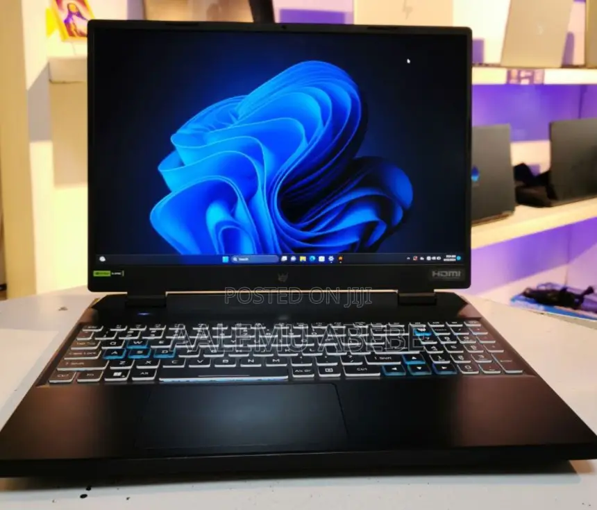 New Laptop Acer Predator Helios 16 16GB Intel Core I9 SSD 1T