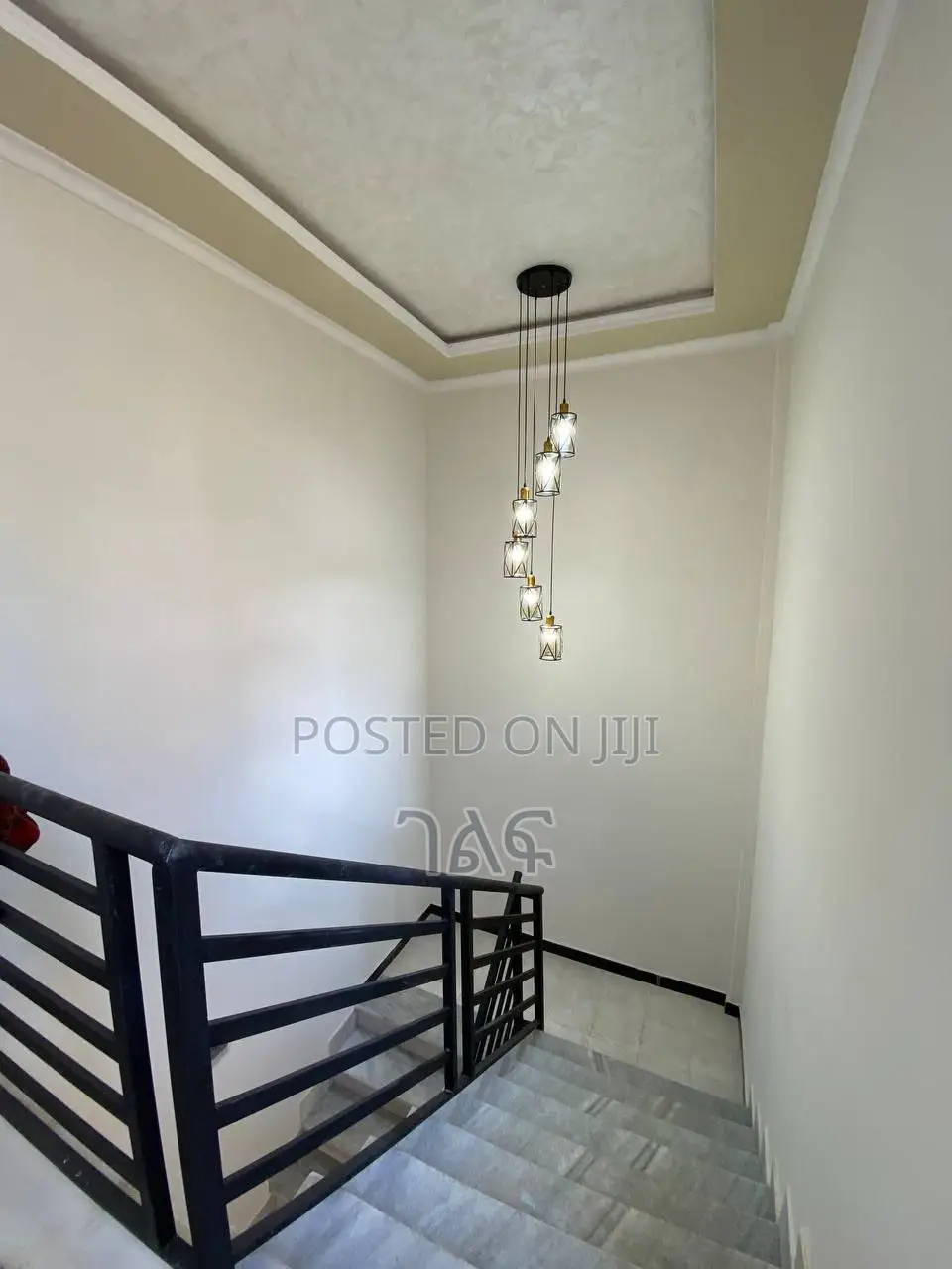 6bdrm House in የግል, Bole for sale