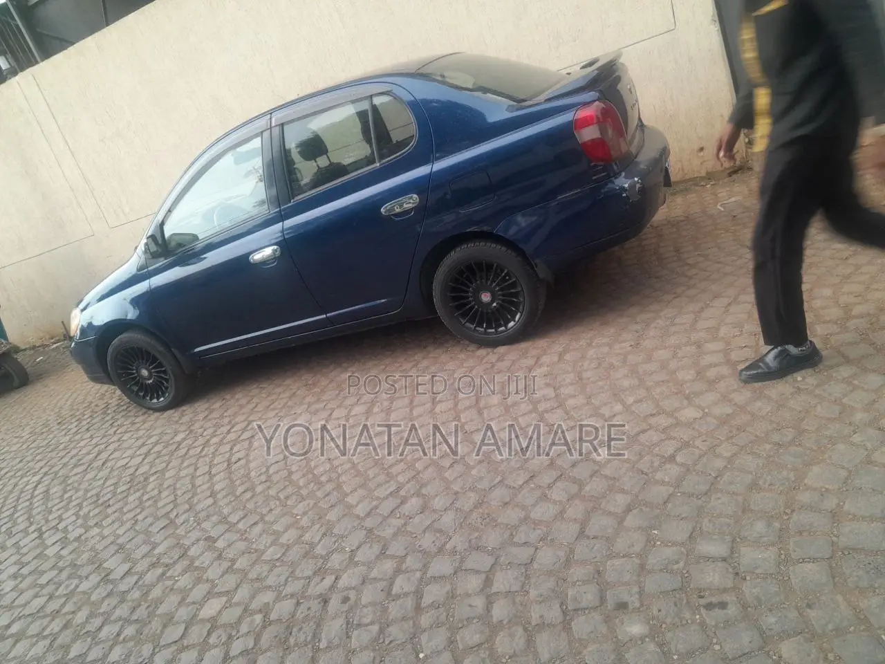 Toyota Platz 2001 Blue