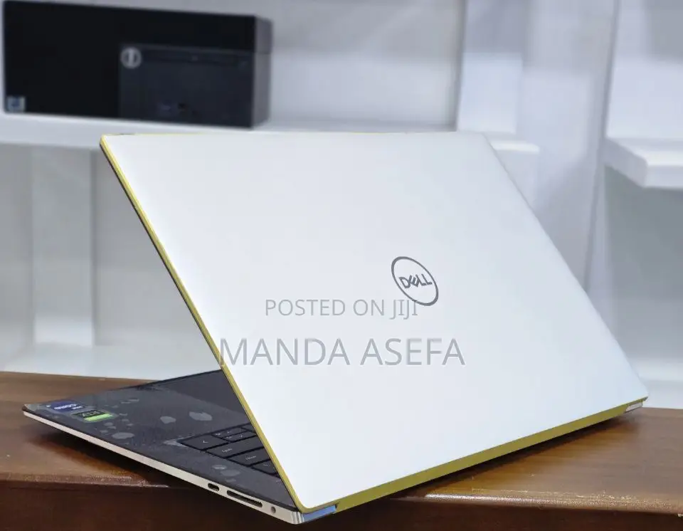 New Laptop Dell XPS 15 9510 32GB Intel Core I9 SSD 2T