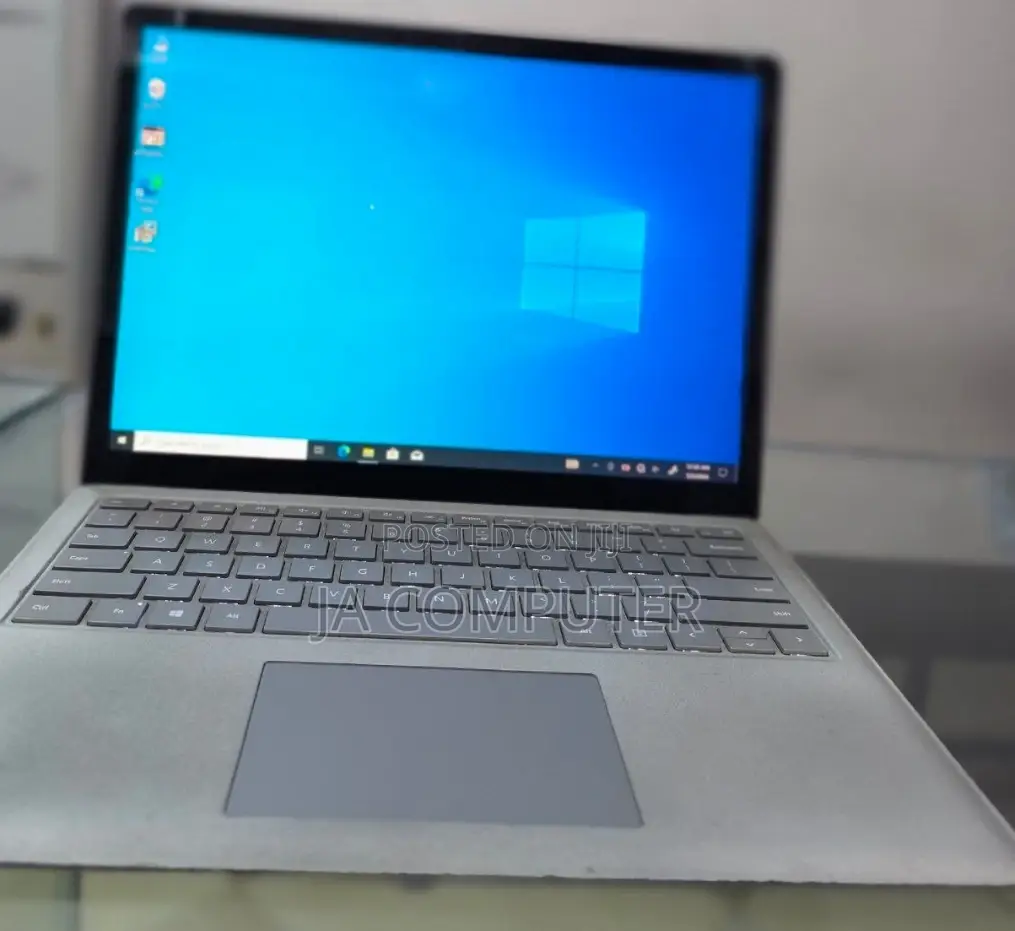 New Laptop Microsoft Surface Laptop 2 16GB Intel Core I7 SSD 512GB