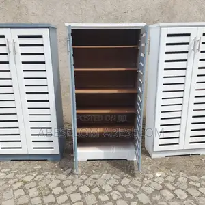 Photo - የጫማ መደርደሪያ