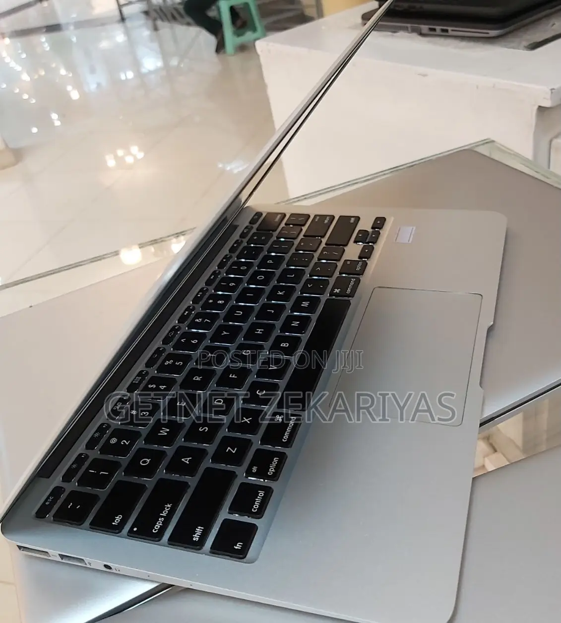 New Laptop Apple MacBook Air 2014 4GB Intel Core i5 SSD 128GB