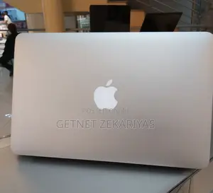 New Laptop Apple MacBook Air 2014 4GB Intel Core i5 SSD 128GB