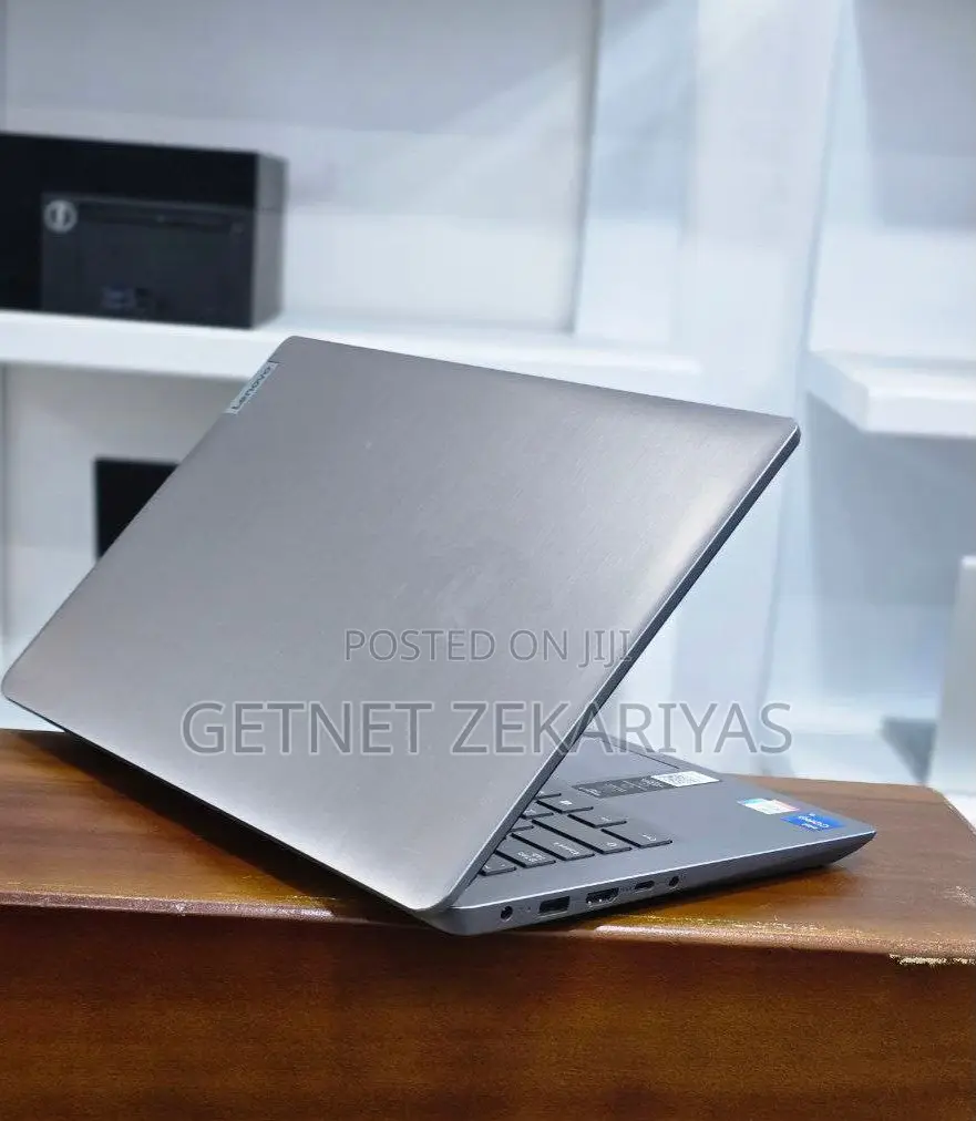 New Laptop Lenovo Ideapad 3 8GB Intel Core I5 SSD 512GB