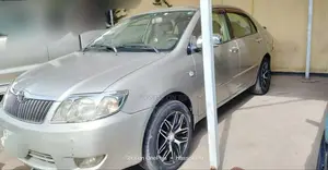 Toyota Corolla 2006 Gold