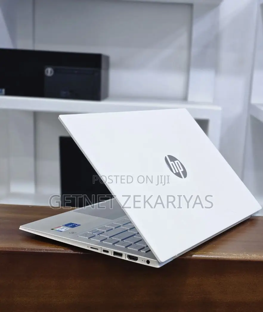 New Laptop Dell XPS 13 16GB Intel Core I7 SSD 512GB