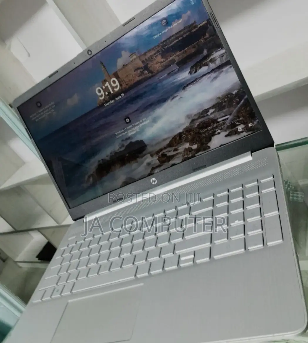 New Laptop HP Stream Notebook 8GB AMD Ryzen 3 SSD 256GB