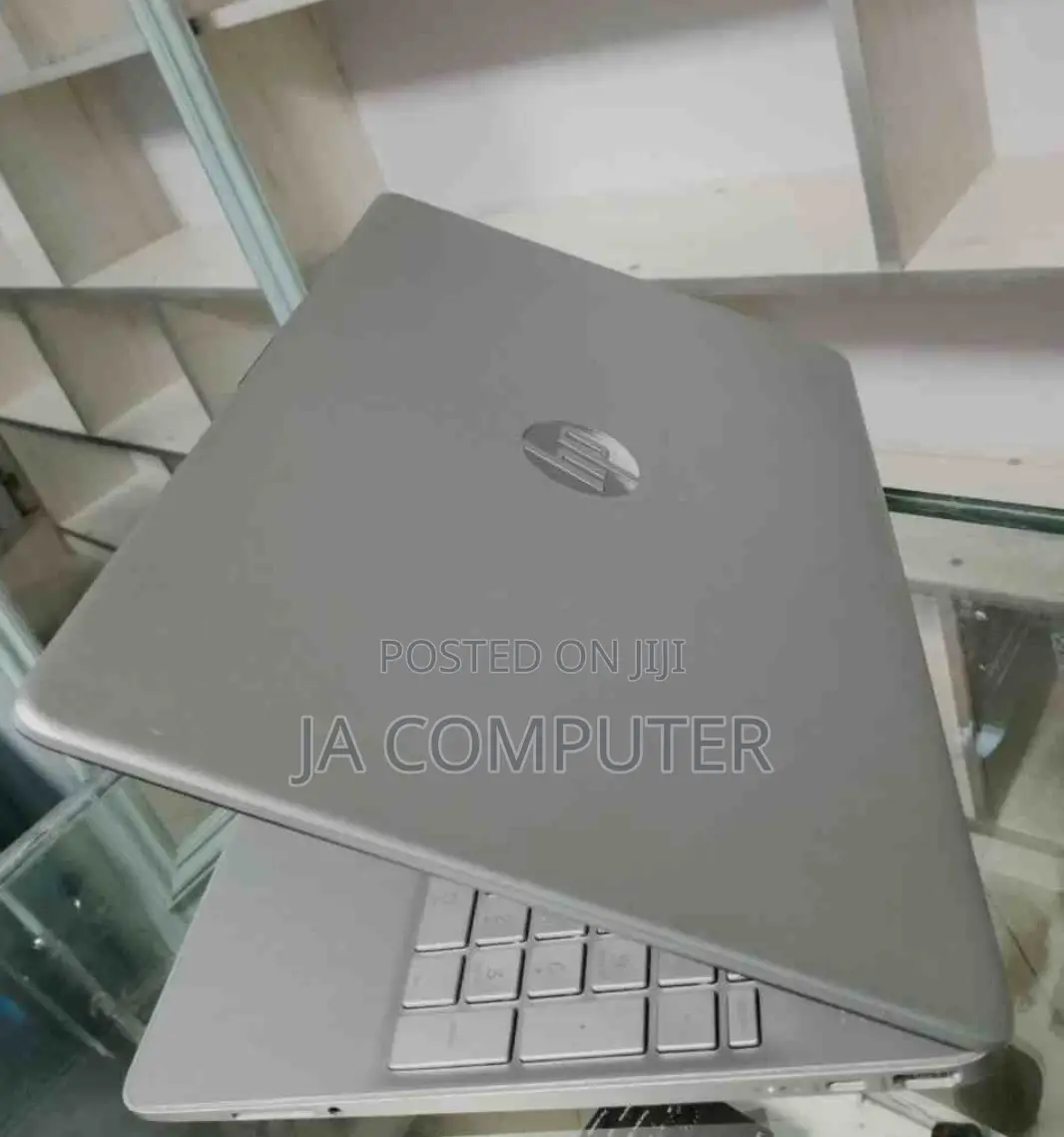 New Laptop HP Stream Notebook 8GB AMD Ryzen 3 SSD 256GB