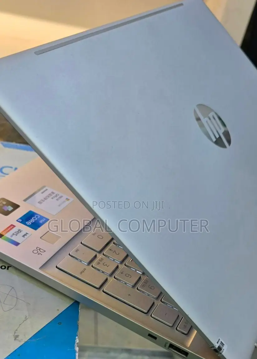 New Laptop HP 14-Dq2031tg 8GB Intel Core I5 SSD 512GB