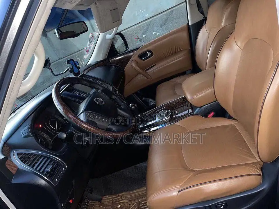 Nissan Patrol 2017 Gold