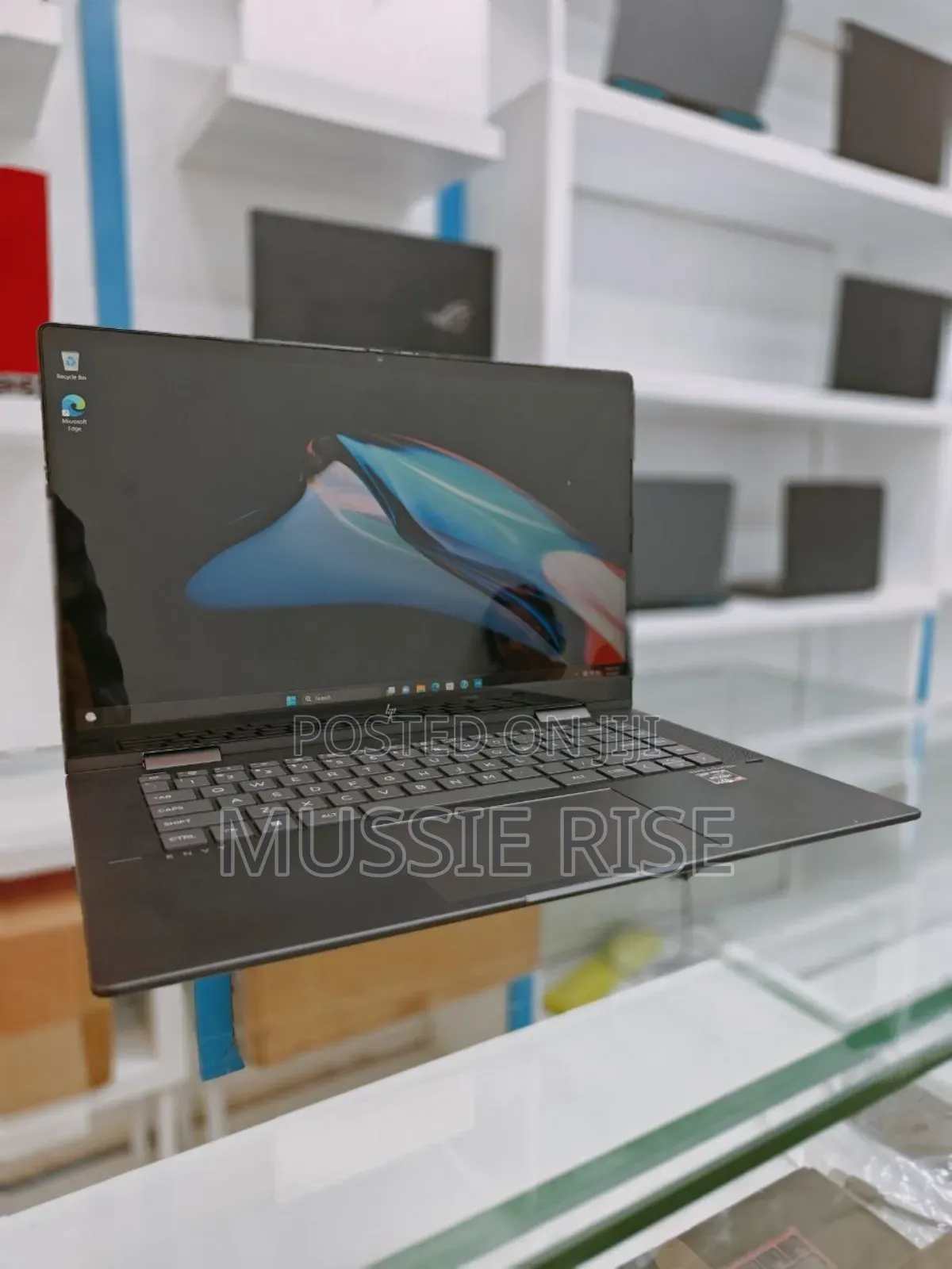 New Laptop HP Envy X360 15z 8GB AMD Ryzen 7 SSD 512GB