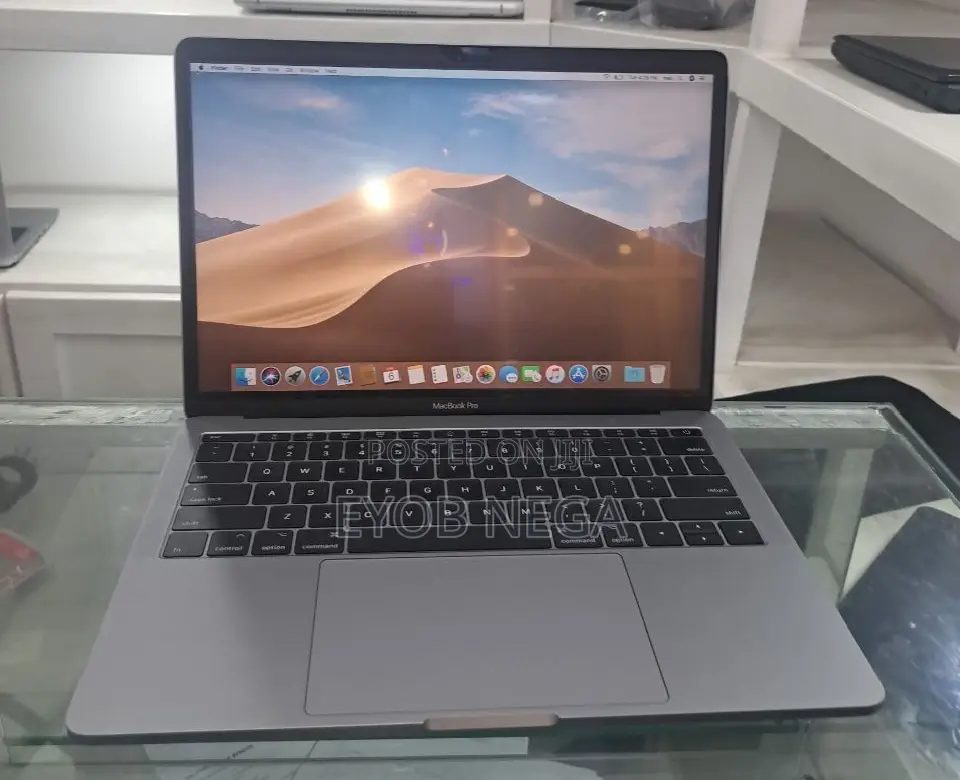 New Laptop Apple MacBook Pro 2017 16GB Intel Core I5 SSD 256GB