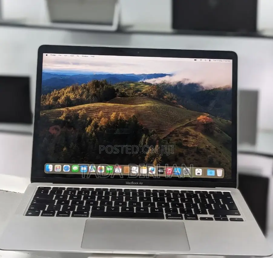 New Laptop Apple MacBook Air 2020 M1 16GB Apple M1 SSD 512GB