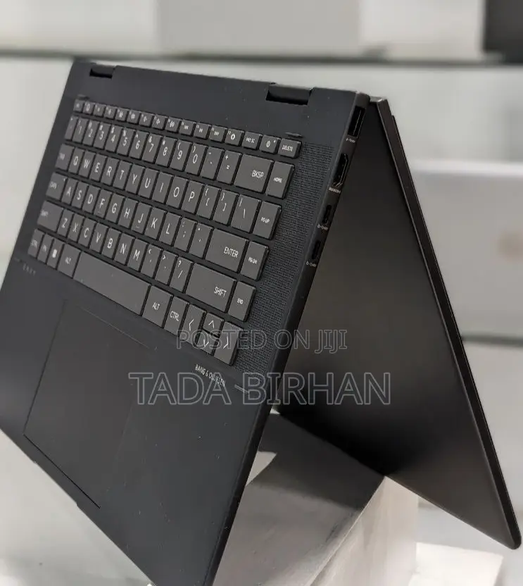 New Laptop HP Envy X360 8GB AMD Ryzen 5 SSD 512GB