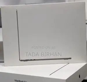 Photo - New Laptop Apple MacBook Air 2024 M3 15-Inch 12GB Apple M3 SSD 512GB