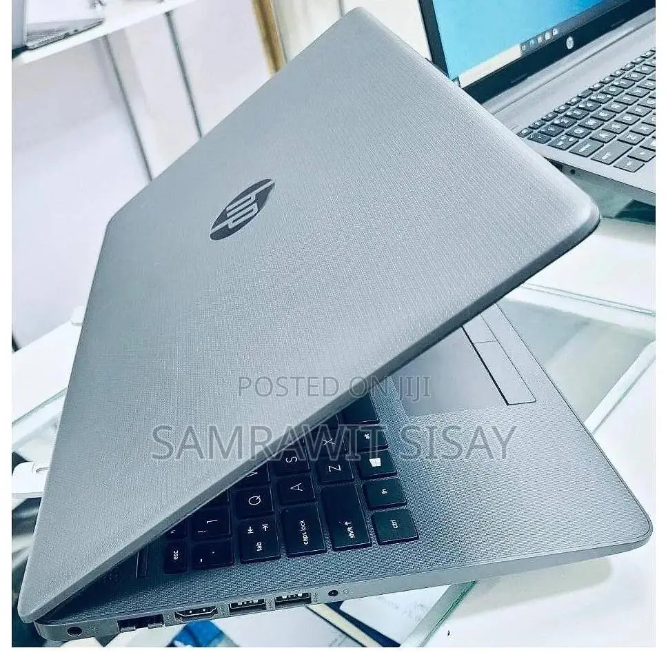 New Laptop HP Stream Notebook 8GB Intel Core i3 HDD 500GB