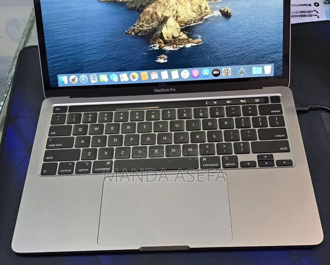 New Laptop Apple MacBook Pro 2017 16GB Intel Core I7 SSD 512GB