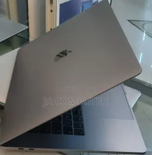 New Laptop Apple MacBook Air 2019 8GB Intel Core I5 SSD 256GB