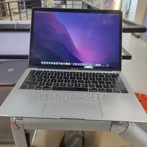 Photo - New Laptop Apple MacBook Air 2019 8GB Intel Core I7 SSD 256GB