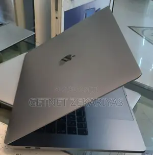 New Laptop Apple MacBook Air 2019 8GB Intel Core I5 SSD 256GB