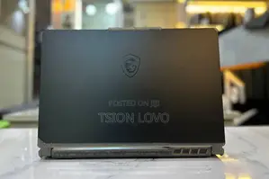 New Laptop MSI Crosshair 15 B12U 16GB Intel Core I7 SSD 512GB