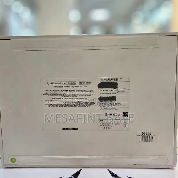 New Laptop Apple MacBook Pro 2022 M2 16GB Intel Core I7 SSD 512GB