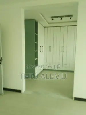 6bdrm House in የሚሸጥ ቤት ቦሌ ቡልቡላ, Bole for sale