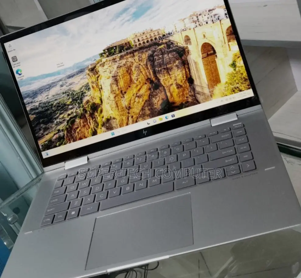New Laptop HP Envy X360 8GB Intel Core I5 SSD 512GB