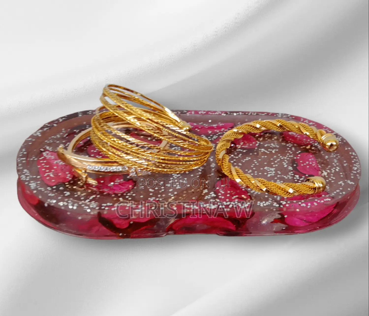 የማይሰበር ጌጥ ማስቀመጫ