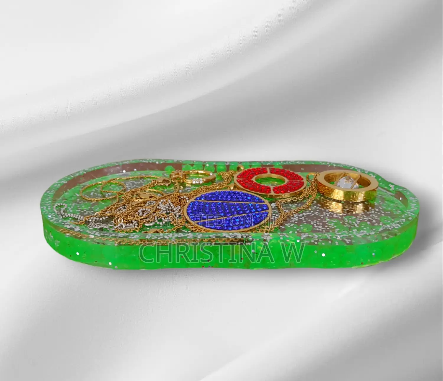 የማይሰበር ጌጥ ማስቀመጫ