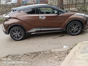 Toyota C-HR 2017 Brown