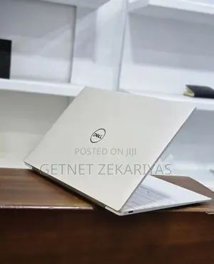 New Laptop Dell XPS 13 32GB Intel Core I7 SSD 1T