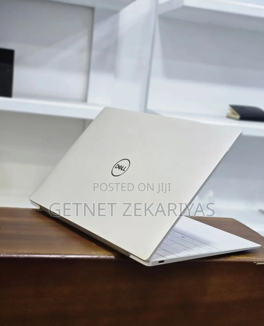 New Laptop Dell XPS 13 32GB Intel Core I7 SSD 1T