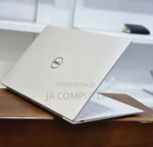 New Laptop Dell XPS 13 9320 32GB Intel Core I7 SSD 1T