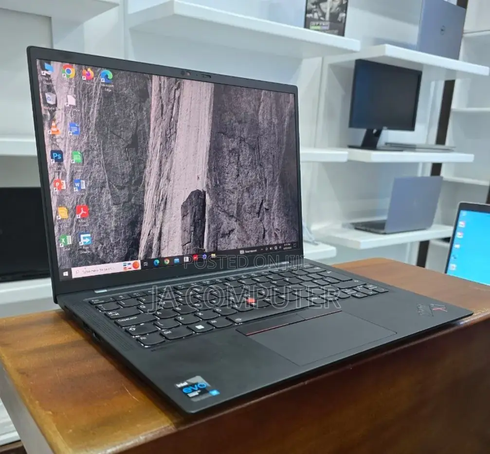New Laptop Lenovo ThinkPad X1 Carbon 16GB Intel Core I7 SSD 1T