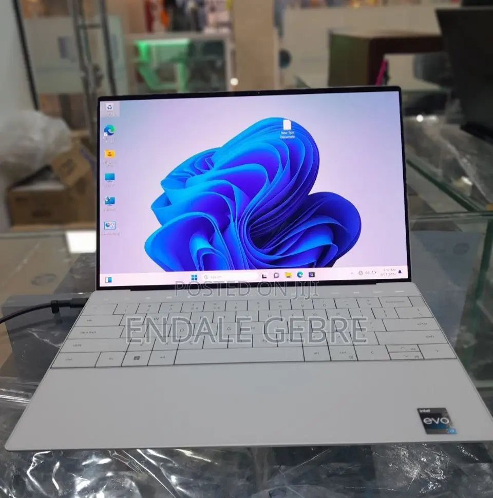 New Laptop Dell XPS 13 32GB Intel Core I7 SSD 1T