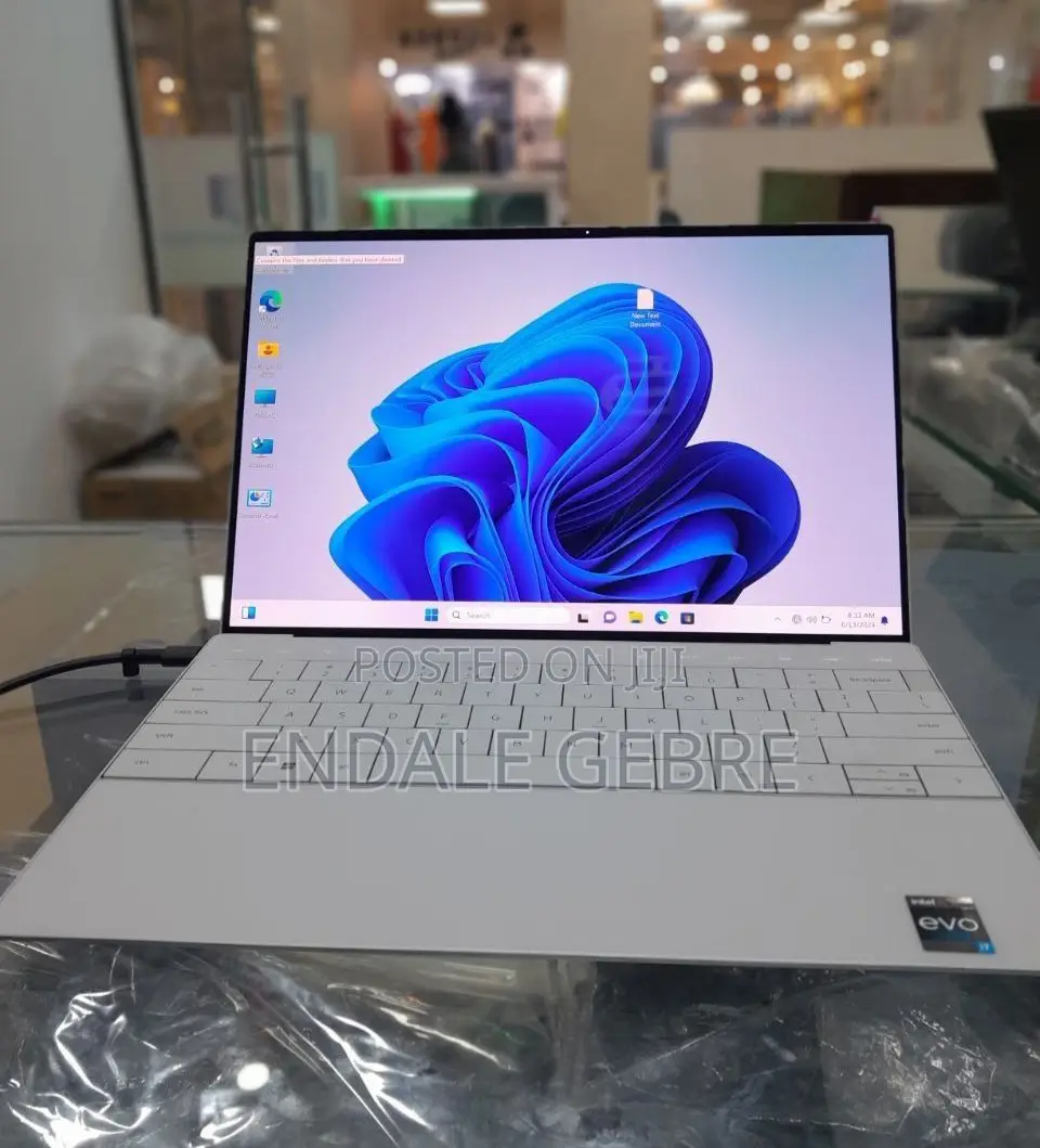 New Laptop Dell XPS 13 32GB Intel Core I7 SSD 1T