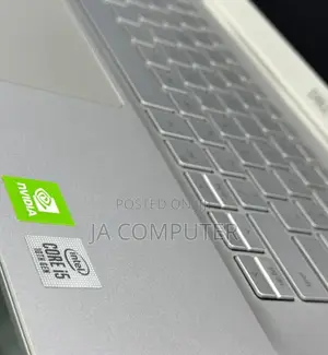 New Laptop Dell Inspiron 15 8GB Intel Core I5 SSD 512GB