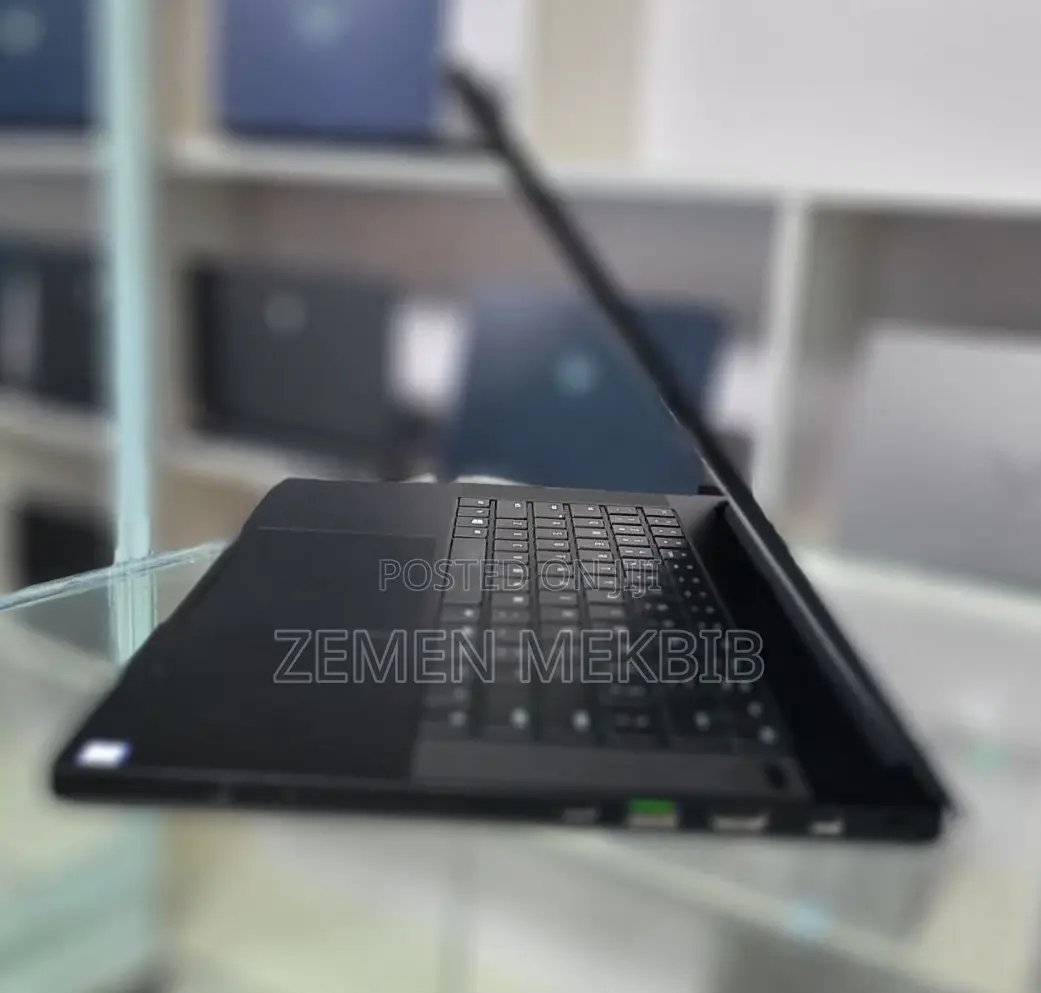 New Laptop Razer Blade 16GB Intel Core I7 SSD 512GB