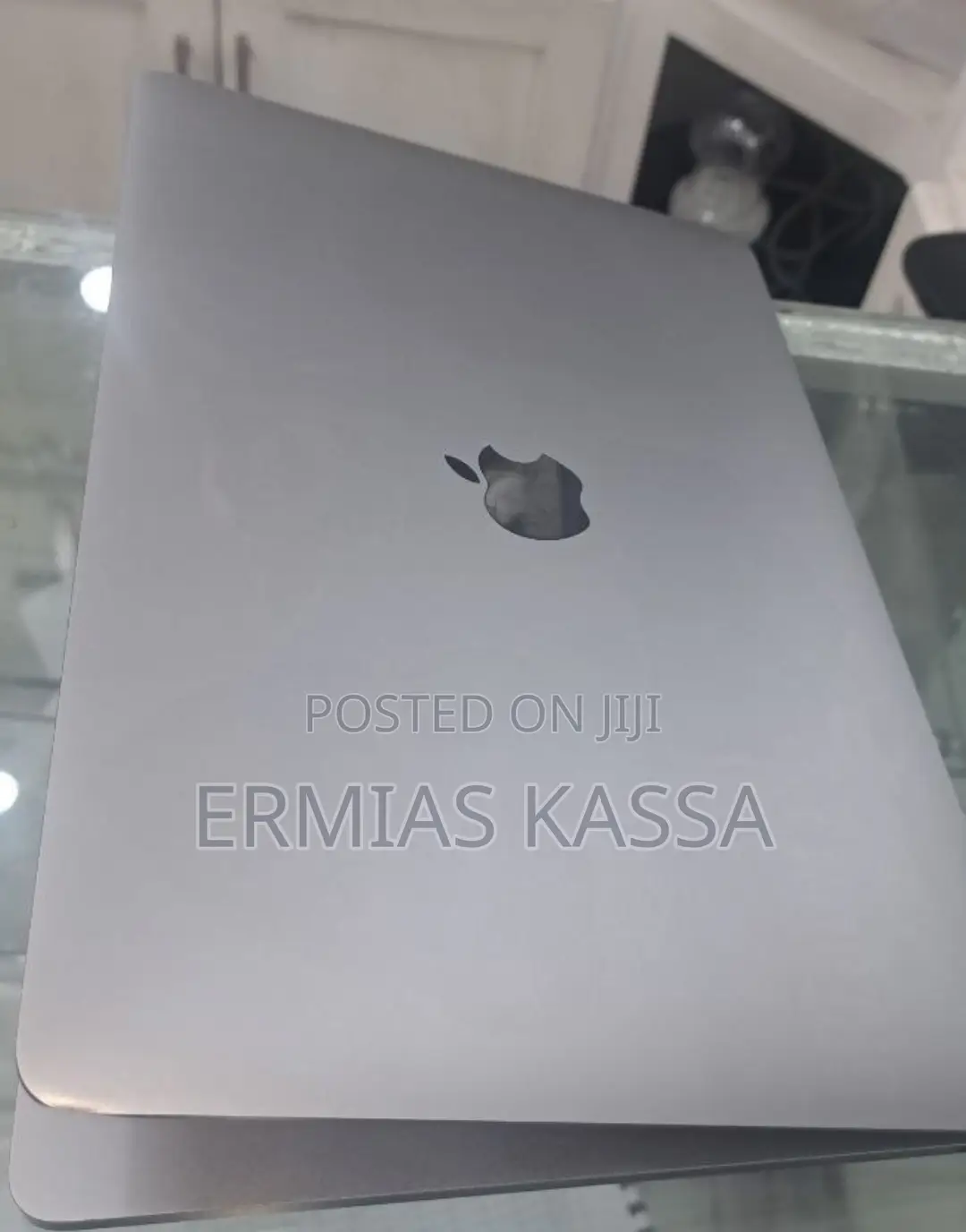 New Laptop Apple MacBook Pro 2015 16GB Intel Core I5 SSD 256GB