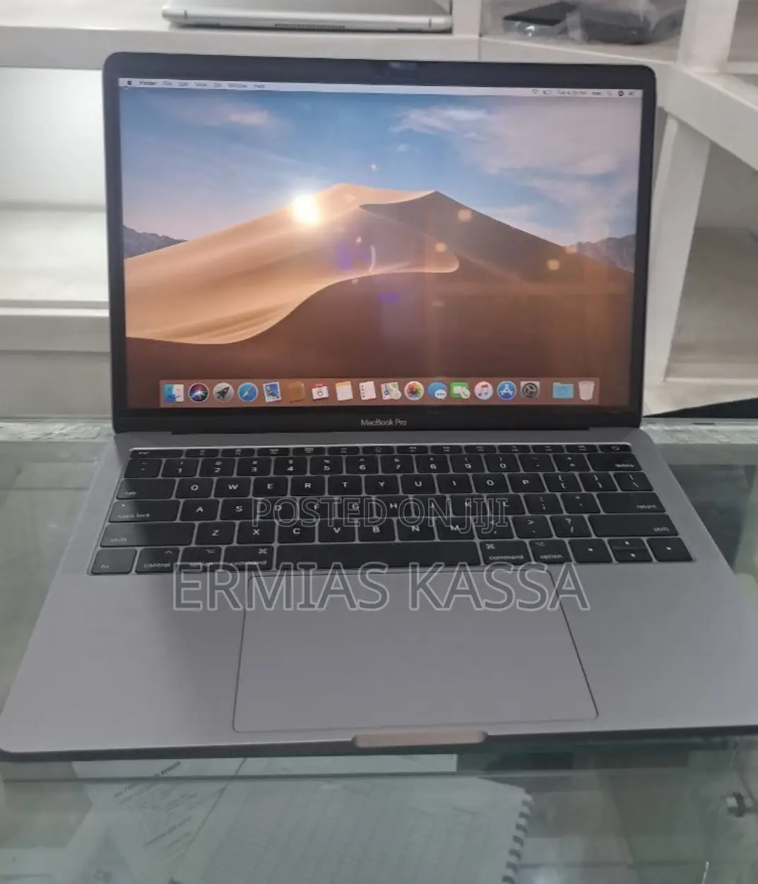 New Laptop Apple MacBook Pro 2015 16GB Intel Core I5 SSD 256GB
