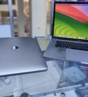New Laptop Apple MacBook Pro 2018 32GB Intel Core I7 SSD 512GB